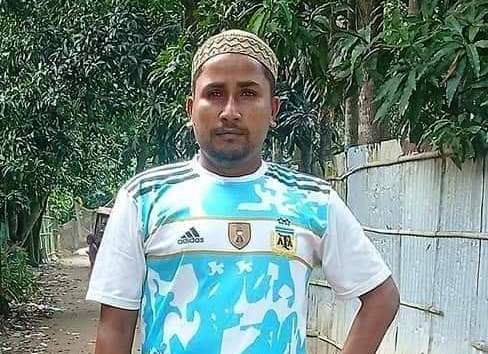 চকরিয়ায় সিএনজি অটোরিকশার ধাক্কায় সড়কে সিটকে পড়ে টমটম চালক নিহত চকরিয়ায় সিএনজি অটোরিকশার ধাক্কায় সড়কে সিটকে পড়ে টমটম চালক নিহত