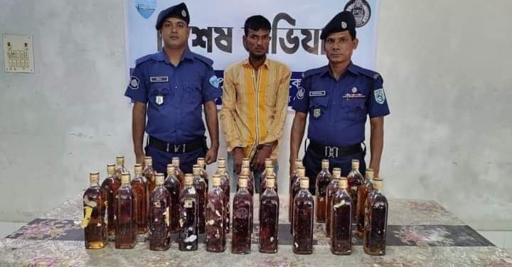 উখিয়ায় পুলিশের অভিযানে ৩০বোতল বিদেশি মদ আটক-১: গাড়ী জব্দ উখিয়ায় পুলিশের অভিযানে ৩০বোতল বিদেশি মদ আটক-১: গাড়ী জব্দ