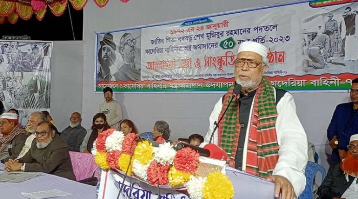 কাদের সিদ্দিকীর প্রশংসা করলেন মন্ত্রী, দলে আসার আহ্বান