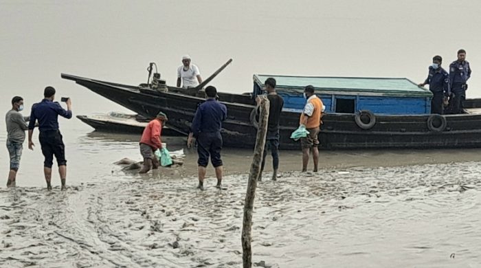 বাগেরহাটে অজ্ঞাত নারীর লাশ উদ্ধার