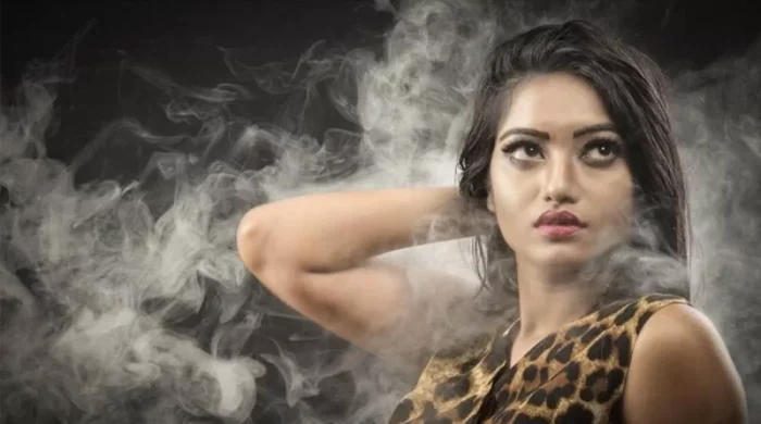 এখনও শঙ্কা কাটেনি অভিনেত্রী আঁখির
