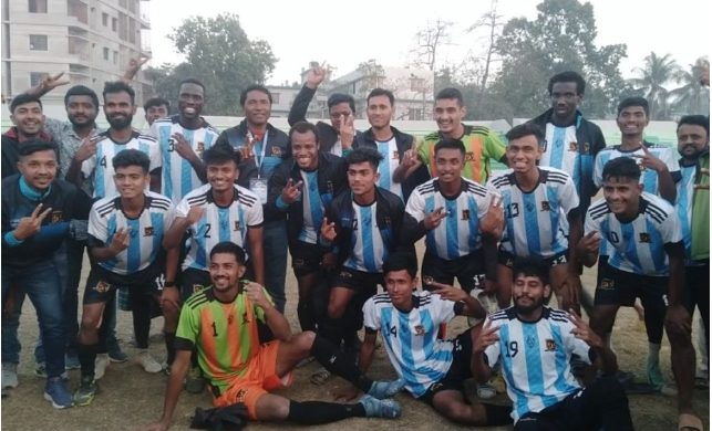 বঙ্গবন্ধু জেলা ফুটবল লীগে শিরোপা জিতল শেখ জামাল ক্লাব