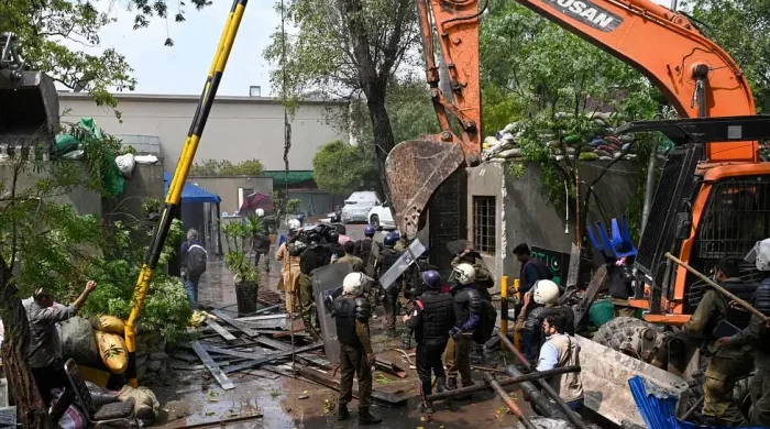 ইমরানের বাড়ি থেকে একে-৪৭ উদ্ধার