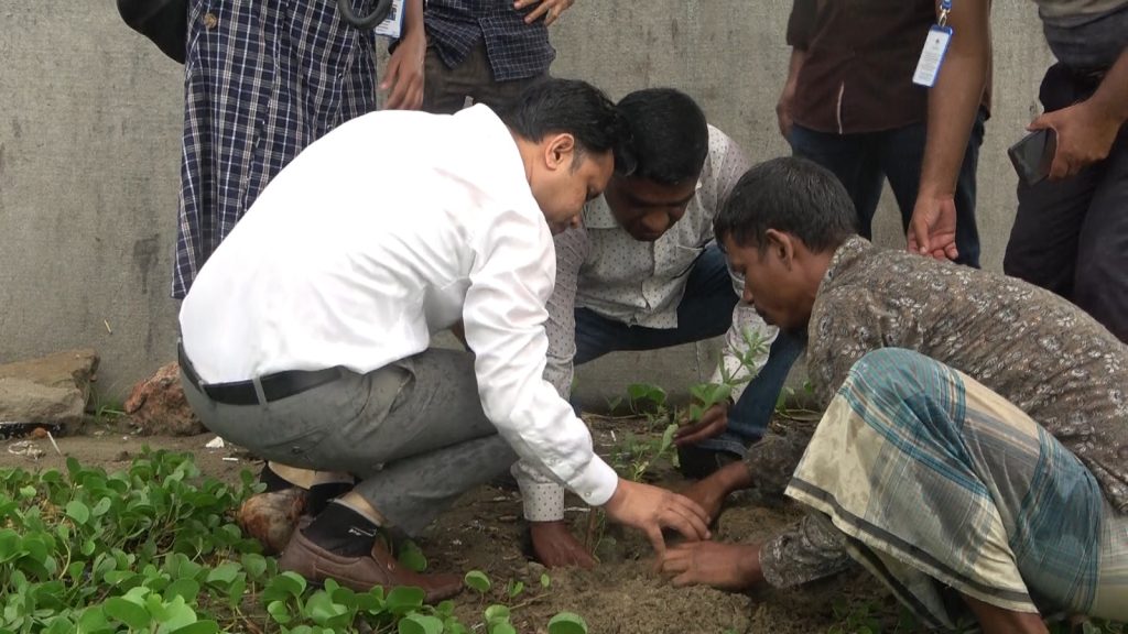 কক্সবাজারের  প্রাণবৈচিত্র্যের সুরক্ষায় বালিয়াড়ি সুরক্ষা বেষ্টনী উদ্বোধনী