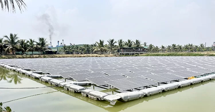 গ্রিডে যুক্ত হলো দেশের প্রথম ভাসমান সৌরবিদ্যুৎ কেন্দ্র গ্রিডে যুক্ত হলো দেশের প্রথম ভাসমান সৌরবিদ্যুৎ কেন্দ্র