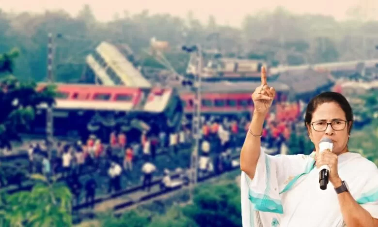 ট্রেনে অ্যান্টি কলিশন ডিভাইস ছিল না, তাই এত বড় দুর্ঘটনা ট্রেনে অ্যান্টি কলিশন ডিভাইস ছিল না, তাই এত বড় দুর্ঘটনা