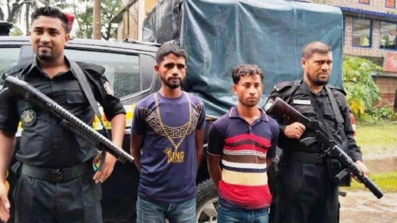 কক্সবাজারসহ সীমান্তের ইয়াবা যায় লঞ্চে, পাচারের সুবিধার্তে সীমান্ত এলাকা থেকে করেছেন বিয়েও! কক্সবাজারসহ সীমান্তের ইয়াবা যায় লঞ্চে, পাচারের সুবিধার্তে সীমান্ত এলাকা থেকে করেছেন বিয়েও!