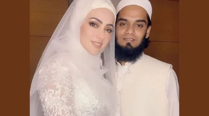 ঘর ভেঙেছে রাখি-আদিলের, এ বার ‘বোন’-এর সংসার সাজানোর দায়িত্ব নিলেন সানার স্বামী