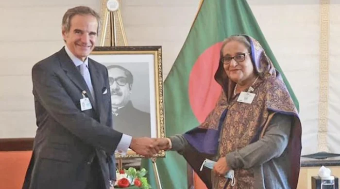 বিশ্ব আণবিক সংস্থার মহাপরিচালকের সাথে প্রধানমন্ত্রীর সাক্ষাৎ