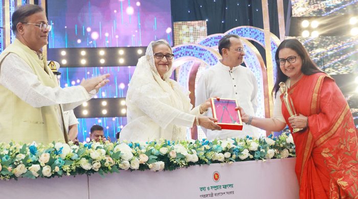 জাতীয় চলচ্চিত্র পুরস্কার পেলেন যারা