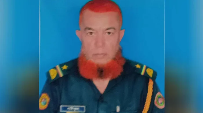 ৩০০ ইয়াবাসহ কাশিমপুর হাই সিকিউরিটি কেন্দ্রীয় কারাগারের প্রধান রক্ষী গ্রেপ্তার