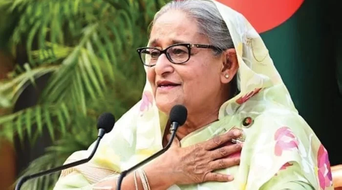একুশ আমাদের শিখিয়েছে মাথানত না করা