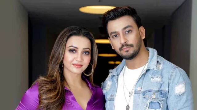কৌশানীকে বিয়ের সময় জানালেন বনি সেনগুপ্ত