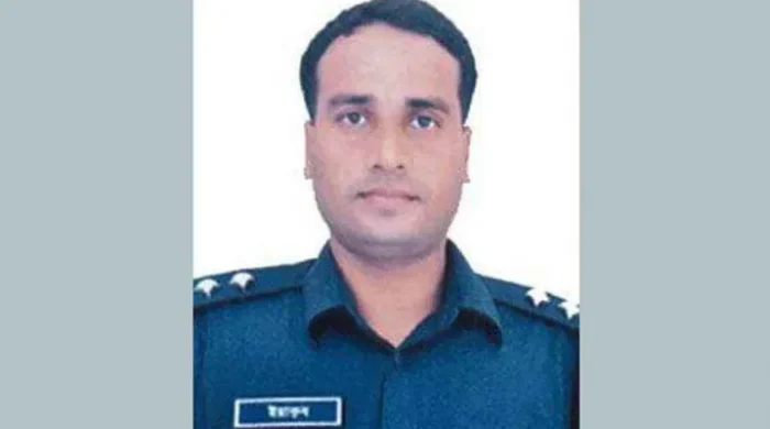 ব্ল্যাকমেইলের অভিযোগে চাকরি হারালেন পুলিশ কর্মকর্তা