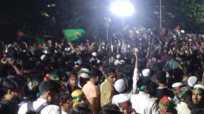 বৈষম্যবিরোধী ছাত্র আন্দোলনের ‘শহীদি মার্চ’ থেকে ৫ দাবি