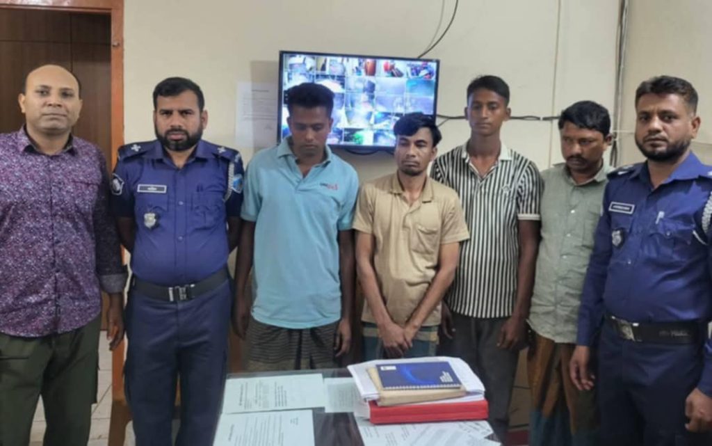পেকুয়ায় অপহৃত ২ জনকে উদ্ধার,আটক ৩