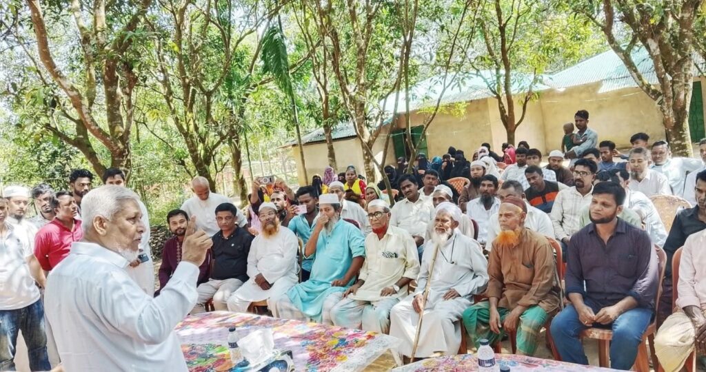 শাহপরীর দ্বীপ থেকে বাস্তুচ্যুত ২৫০ পরিবারের পাশে সাবেক হুইপ শাহজাহান চৌধুরী শাহপরীর দ্বীপ থেকে বাস্তুচ্যুত ২৫০ পরিবারের পাশে সাবেক হুইপ শাহজাহান চৌধুরী