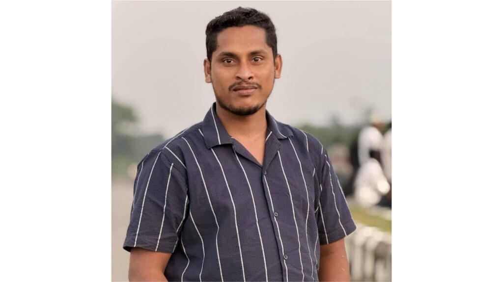 চকরিয়ায় মহাসড়কে মোটর সাইকেল আরোহীকে কুপিয়ে হত্যা করেছে অস্ত্রধারী ডাকাতেরা