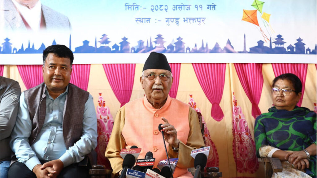 ক্ষমতাচ্যুত হওয়ার এক মাস না পেরুতেই প্রকাশ্যে এলেন নেপালের সাবেক প্রধানমন্ত্রী অলি ক্ষমতাচ্যুত হওয়ার এক মাস না পেরুতেই প্রকাশ্যে এলেন নেপালের সাবেক প্রধানমন্ত্রী অলি