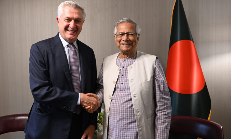জাতিসংঘের শরণার্থী বিষয়ক হাইকমিশনারের সঙ্গে প্রধান উপদেষ্টার বৈঠক জাতিসংঘের শরণার্থী বিষয়ক হাইকমিশনারের সঙ্গে প্রধান উপদেষ্টার বৈঠক