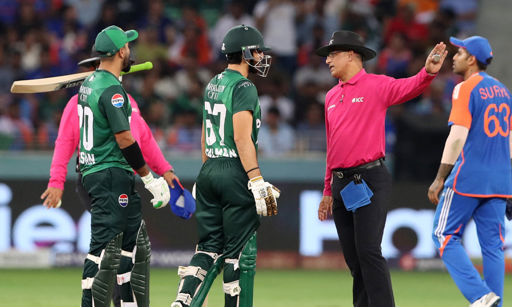 দারুণ সূচনার পরও ১৪৬ রানে অলআউট পাকিস্তান দারুণ সূচনার পরও ১৪৬ রানে অলআউট পাকিস্তান