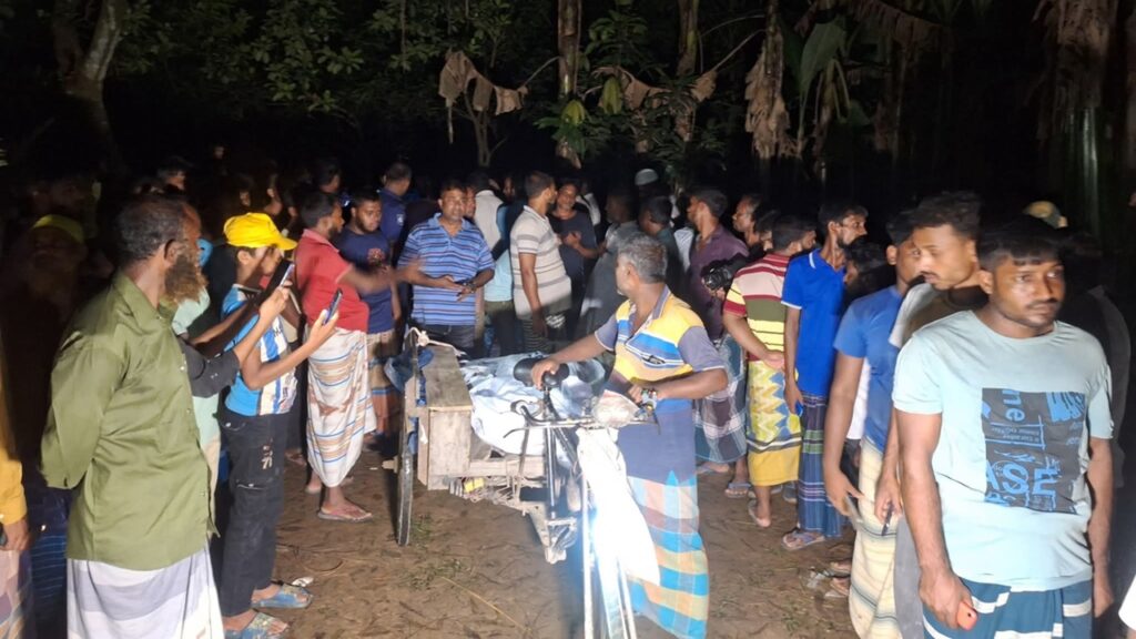 দ্বিতীয় স্ত্রীকে গলা কেটে হত্যা, মরদেহ কলাবাগানে ফেলে পালালেন স্বামী