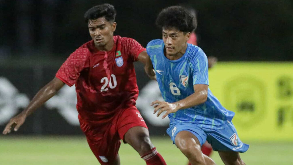 নাটকীয় ফাইনালে ভারতের কাছে হেরে স্বপ্নভঙ্গ বাংলাদেশের নাটকীয় ফাইনালে ভারতের কাছে হেরে স্বপ্নভঙ্গ বাংলাদেশের