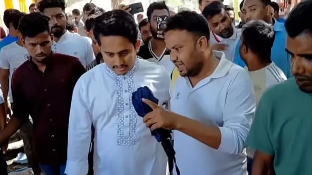 সারজিসের পাশ থেকে আওয়ামী লীগের লোক সরাতে বললেন যুবদল নেতা সারজিসের পাশ থেকে আওয়ামী লীগের লোক সরাতে বললেন যুবদল নেতা