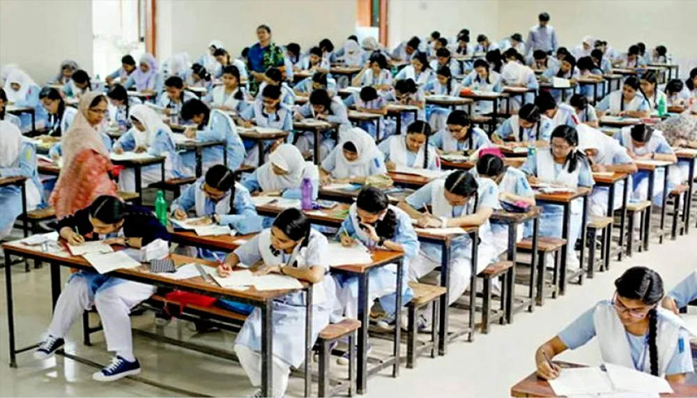২০২৬ সালের এসএসসি পরীক্ষায় তিন বিষয়ের প্রশ্ন কাঠামো ও নম্বর বিভাজন পরিবর্তন ২০২৬ সালের এসএসসি পরীক্ষায় তিন বিষয়ের প্রশ্ন কাঠামো ও নম্বর বিভাজন পরিবর্তন