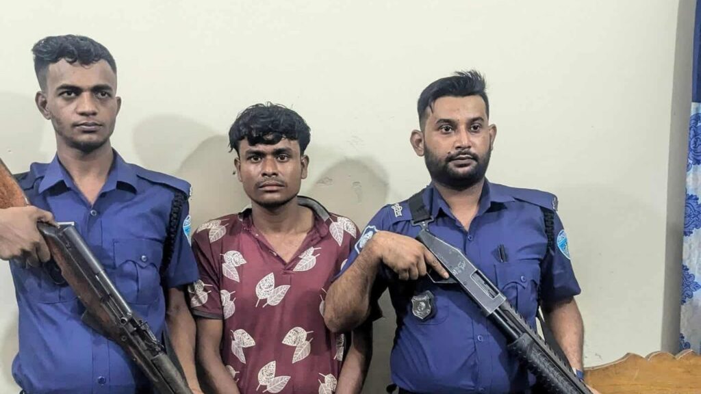 নাইক্ষ্যংছড়ির বাইশারীতে ৩য় শ্রেনির এক শিক্ষার্থীকে ধর্ষণ: ডাম্পার চালক পুলিশ হেফাজতে