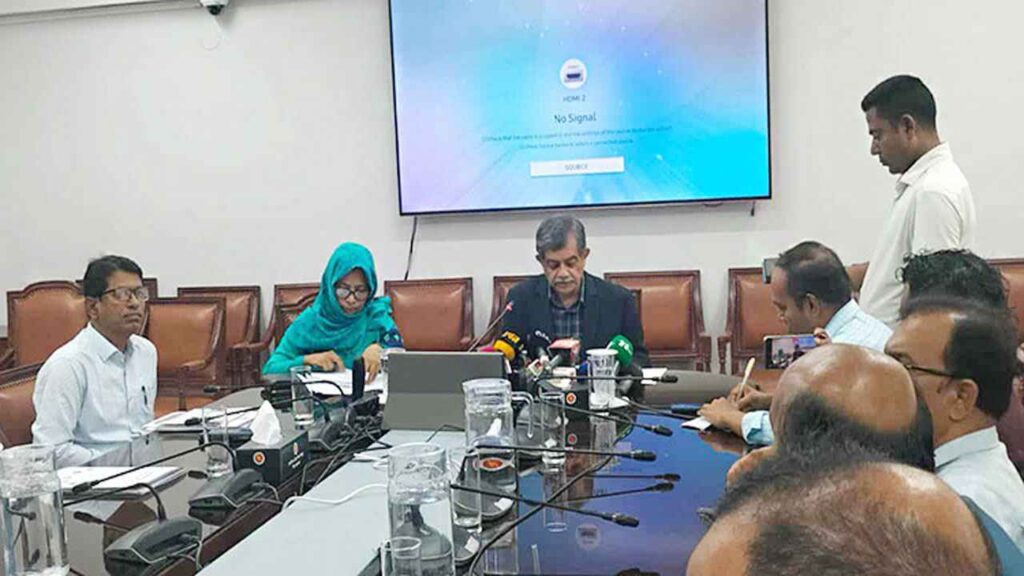 এইচএসসি ও সমমান পরীক্ষার ফলাফল নিয়ে যা বললেন শিক্ষা উপদেষ্টা