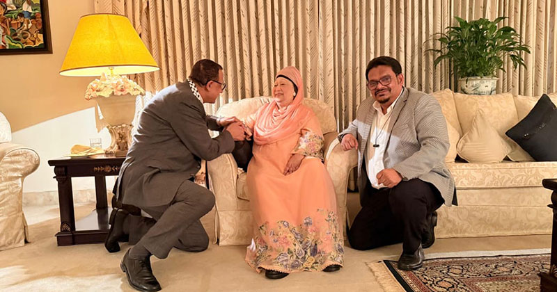 খালেদা জিয়ার সঙ্গে সৌজন্য সাক্ষাৎ করলেন ফিলিস্তিনের রাষ্ট্রদূত খালেদা জিয়ার সঙ্গে সৌজন্য সাক্ষাৎ করলেন ফিলিস্তিনের রাষ্ট্রদূত