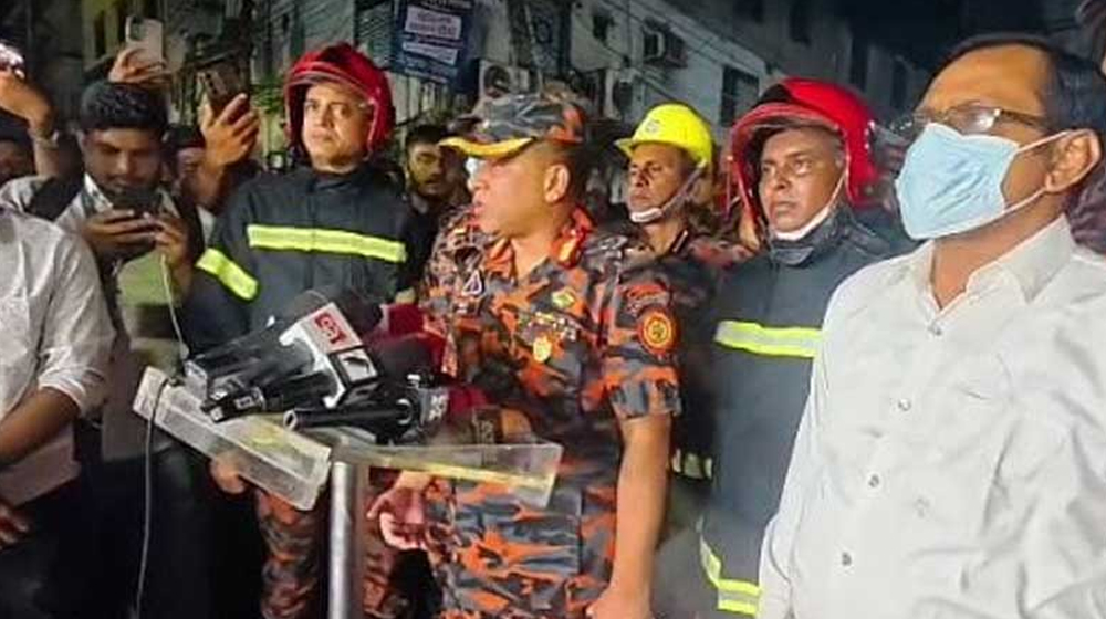 বুয়েটের বিশেষজ্ঞ দল আগুনের ঘটনাস্থল পরিদর্শনের পর পরবর্তী সিদ্ধান্ত বুয়েটের বিশেষজ্ঞ দল আগুনের ঘটনাস্থল পরিদর্শনের পর পরবর্তী সিদ্ধান্ত