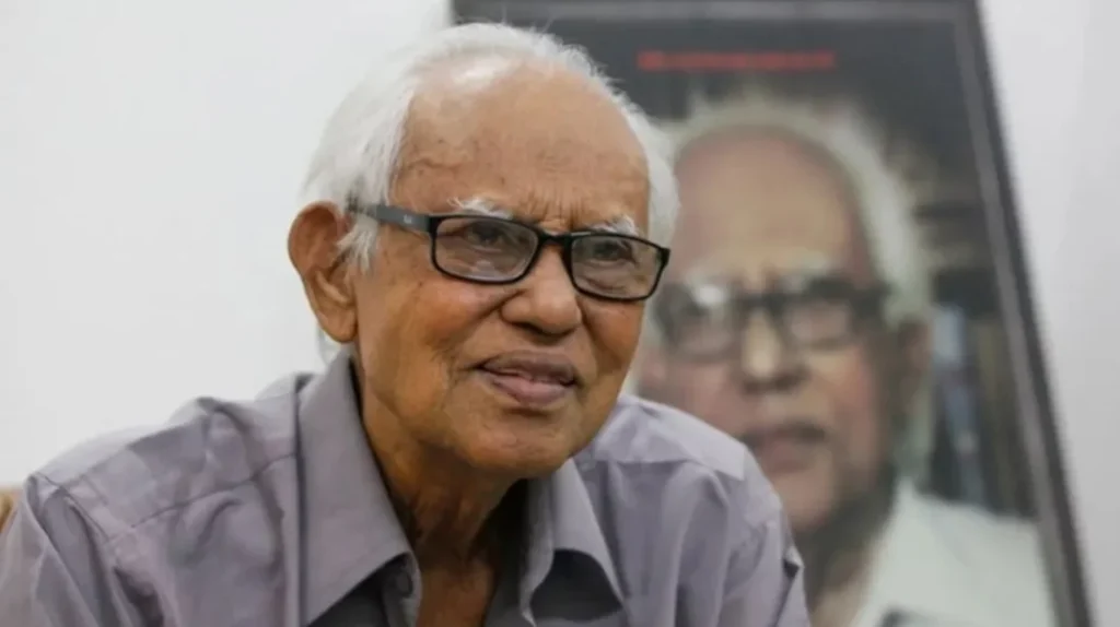 ভাষাসৈনিক, কবি ও প্রাবন্ধিক আহমদ রফিক লাইফ সাপোর্টে