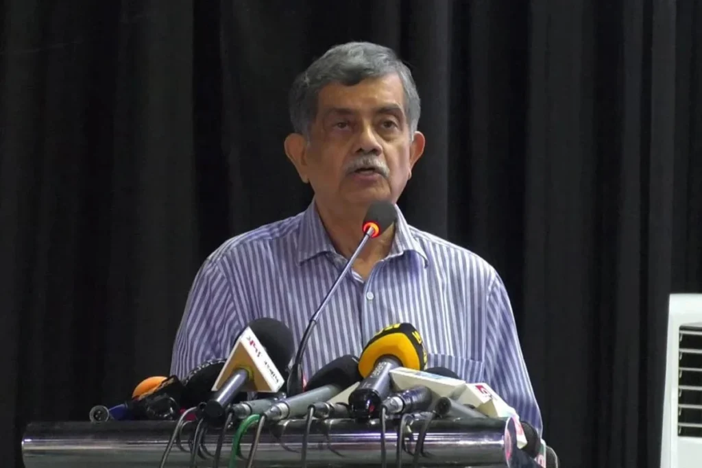 শিক্ষকদের দাবি দাওয়া নিয়ে যা বললেন শিক্ষা উপদেষ্টা শিক্ষকদের দাবি দাওয়া নিয়ে যা বললেন শিক্ষা উপদেষ্টা