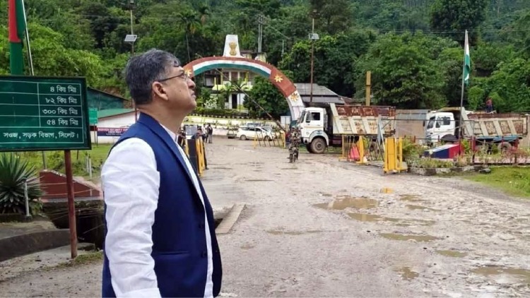 শিলংয়ে আমাকে পাগলাগারদে পাঠানো হয় শিলংয়ে আমাকে পাগলাগারদে পাঠানো হয়
