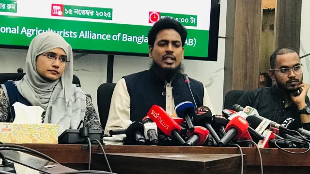 গণভোট নিয়ে যা বললেন এনসিপির সদস্যসচিব আখতার হোসেন গণভোট নিয়ে যা বললেন এনসিপির সদস্যসচিব আখতার হোসেন