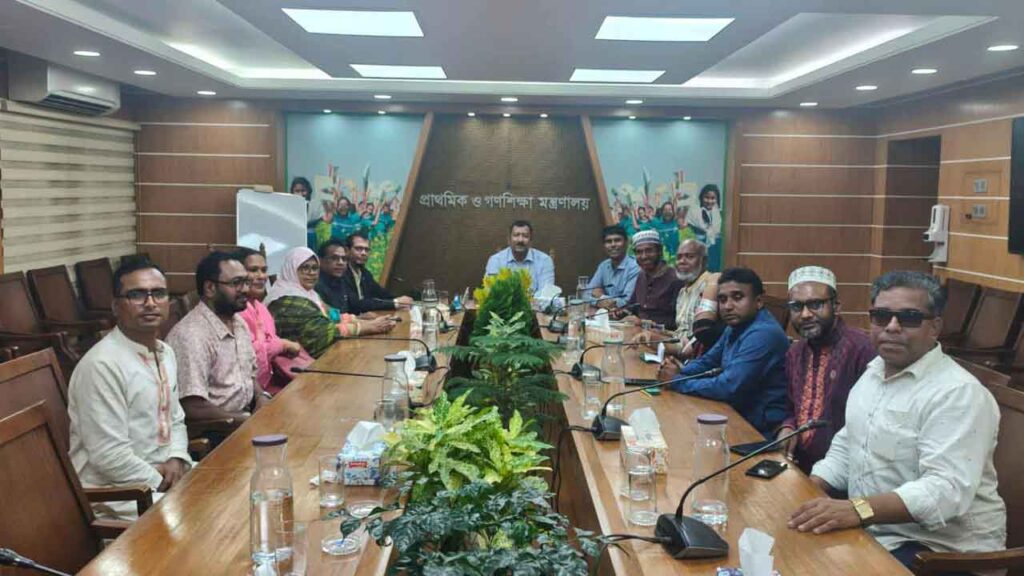 প্রাথমিকের শিক্ষকদের কর্মবিরতি আপাতত স্থগিত, অবস্থান কর্মসূচি চলবে