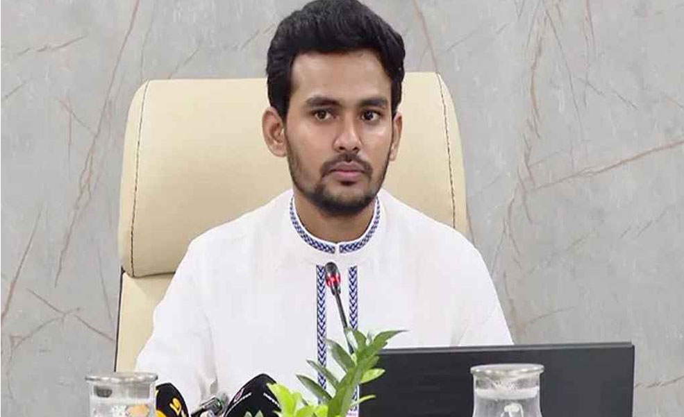 ঢাকা-১০ আসনে স্বতন্ত্র প্রার্থী হিসেবে আসিফ মাহমুদের মনোনয়ন ফরম সংগ্রহ ঢাকা-১০ আসনে স্বতন্ত্র প্রার্থী হিসেবে আসিফ মাহমুদের মনোনয়ন ফরম সংগ্রহ