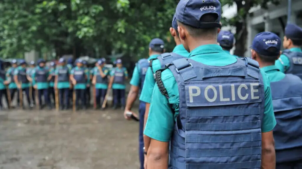 পুলিশের ঊর্ধ্বতন ১৫ কর্মকর্তাকে বদলি