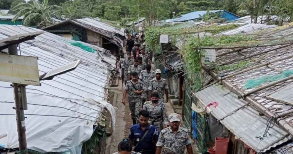 কক্সবাজারে রোহিঙ্গা ক্যাম্পে আধিপত্য বিস্তার নিয়ে সংঘর্ষ, গুলিতে নিহত ১ কক্সবাজারে রোহিঙ্গা ক্যাম্পে আধিপত্য বিস্তার নিয়ে সংঘর্ষ, গুলিতে নিহত ১