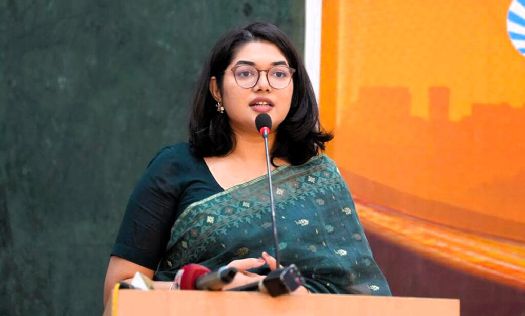 দুদকের জিজ্ঞাসাবাদের মুখে সাবেক ‘হিট অফিসার’ বুশরা আফরিন দুদকের জিজ্ঞাসাবাদের মুখে সাবেক ‘হিট অফিসার’ বুশরা আফরিন