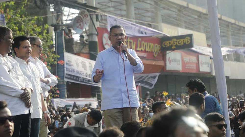 ঢাকাকে নিরাপদ শহর ও ৪০টি খেলার মাঠ গড়ার প্রতিশ্রুতি তারেক রহমানের ঢাকাকে নিরাপদ শহর ও ৪০টি খেলার মাঠ গড়ার প্রতিশ্রুতি তারেক রহমানের