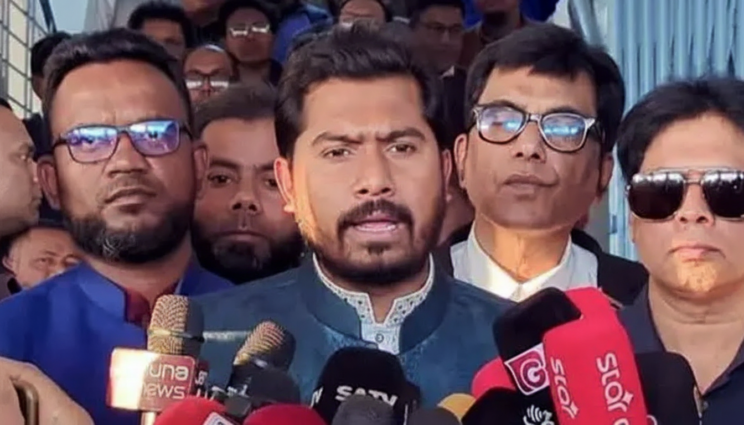 পটুয়াখালীতে চরম নিরাপত্তাহীনতায় ভোগার অভিযোগ ভিপি নুরের পটুয়াখালীতে চরম নিরাপত্তাহীনতায় ভোগার অভিযোগ ভিপি নুরের