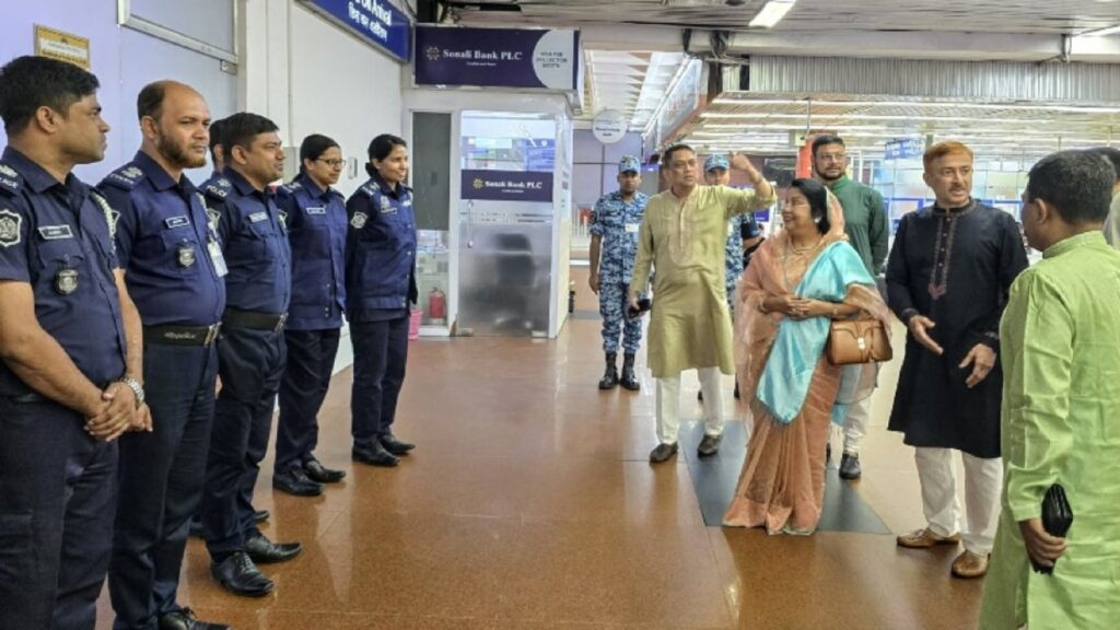 ঈদের দিনে শাহজালাল বিমানবন্দর পরিদর্শনে পর্যটন মন্ত্রী আফরোজা খানম
