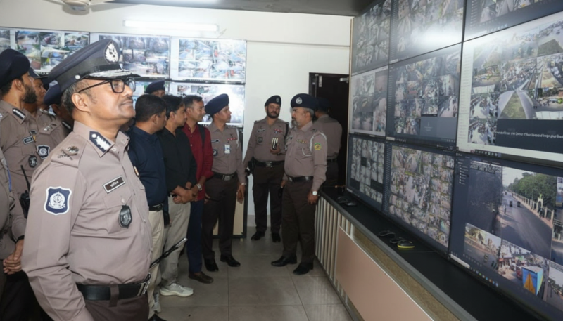 চট্টগ্রামে সিএমপির ২৬৯টি নতুন সিসি ক্যামেরা স্থাপন ও পর্যবেক্ষণ শুরু চট্টগ্রামে সিএমপির ২৬৯টি নতুন সিসি ক্যামেরা স্থাপন ও পর্যবেক্ষণ শুরু