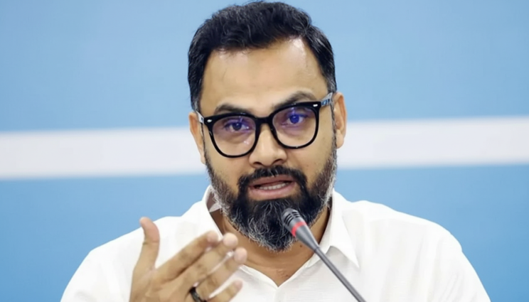 নির্বাচনী এলাকায় চাঁদাবাজি রুখতে কঠোর আমিনুল, চালু করলেন হটলাইন নির্বাচনী এলাকায় চাঁদাবাজি রুখতে কঠোর আমিনুল, চালু করলেন হটলাইন