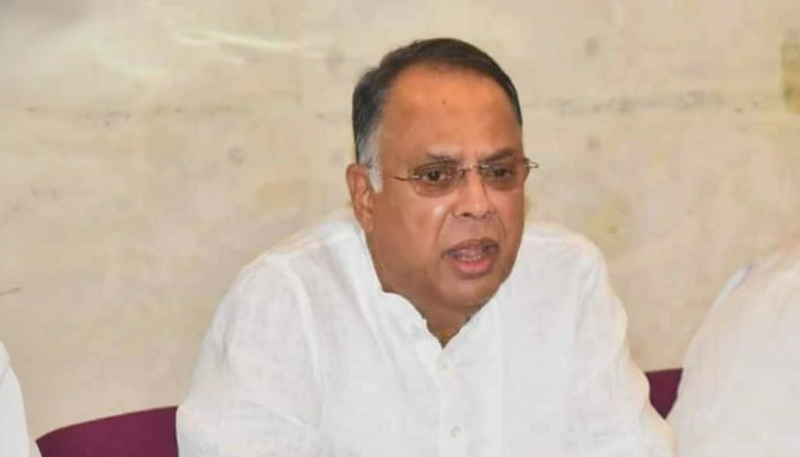 সীমান্তে ডিজেল পাচারের শঙ্কা নজরদারি বাড়ানোর নির্দেশ জ্বালানি মন্ত্রীর সীমান্তে ডিজেল পাচারের শঙ্কা নজরদারি বাড়ানোর নির্দেশ জ্বালানি মন্ত্রীর