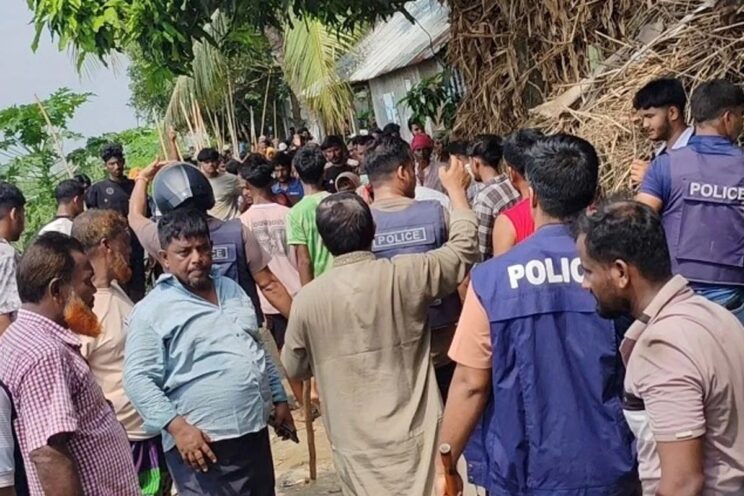 কুমিল্লার মেঘনায় চর দখল নিয়ে দুই উপজেলার বাসিন্দাদের সংঘর্ষ, আহত ৩০ কুমিল্লার মেঘনায় চর দখল নিয়ে দুই উপজেলার বাসিন্দাদের সংঘর্ষ, আহত ৩০
