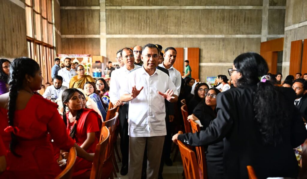 শিক্ষার্থীদের সঙ্গে প্রধানমন্ত্রীর মধ্যাহ্নভোজ ও মতবিনিময়